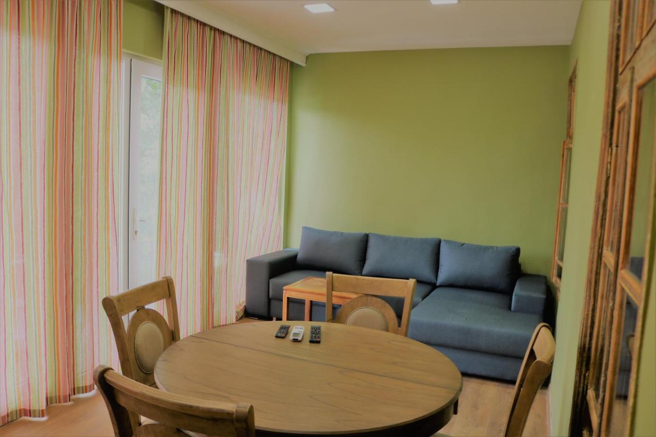 Dilijan Town Inn Buitenkant foto