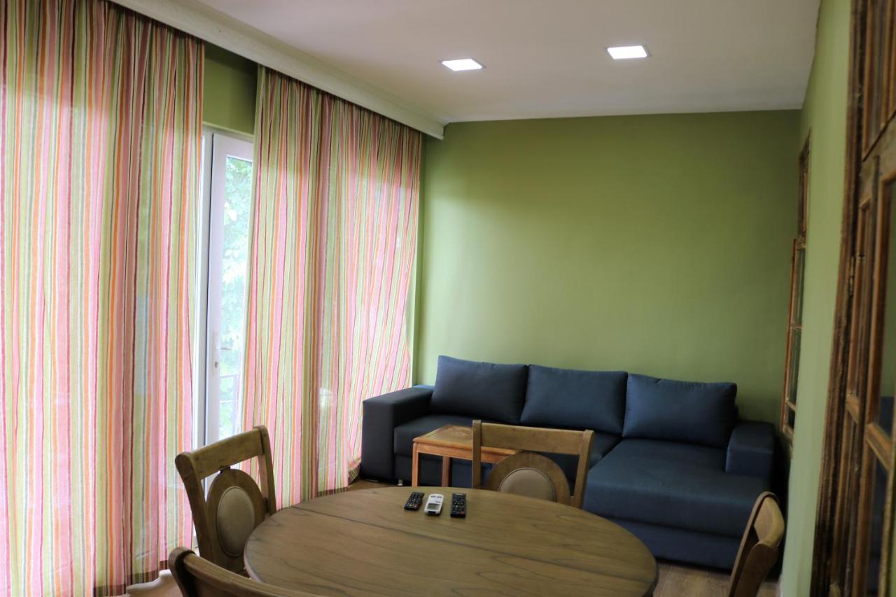 Dilijan Town Inn Buitenkant foto